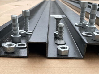 Задние стойки для полуприцепа