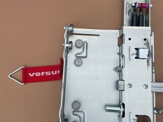 Каретка сдвижной крыши VERSUS 2х700N, 2560 мм VSK