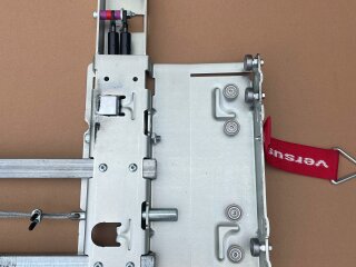 Каретка сдвижной крыши VERSUS 2х700N, 2560 мм VSK